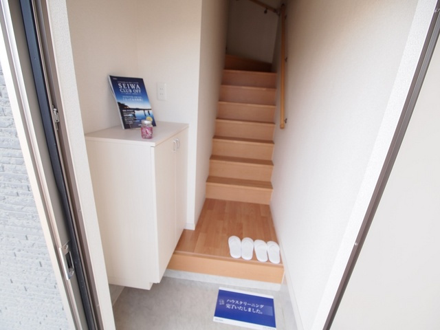 エスペランサ二上の玄関