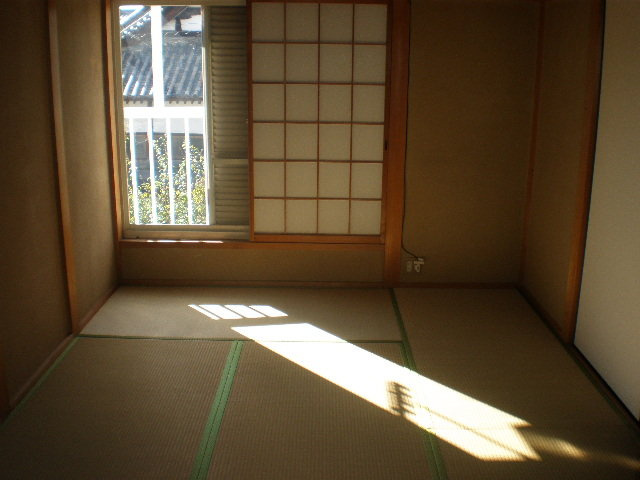 竜田マンションの居間・リビング