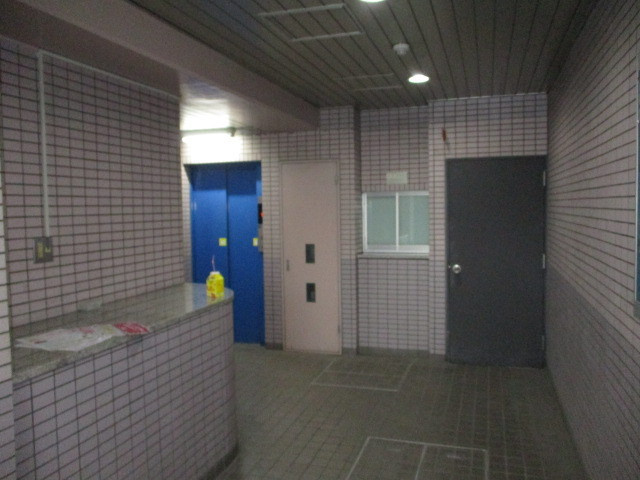 北葛城郡王寺町王寺２丁目の店舗一部のその他