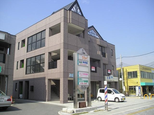 香芝市穴虫の店舗一部の外観