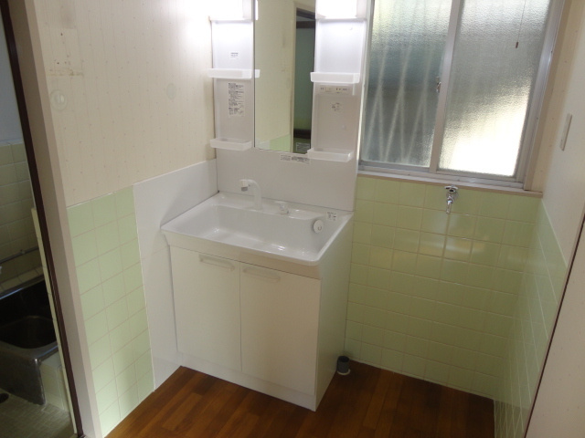 重成邸の洗面所