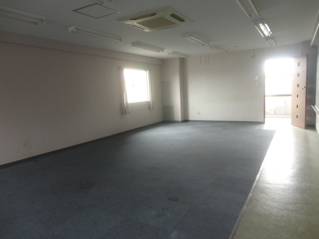 北葛城郡王寺町王寺２丁目の店舗一部の内装