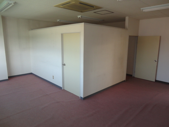 北葛城郡上牧町友が丘１丁目の店舗一部の内装