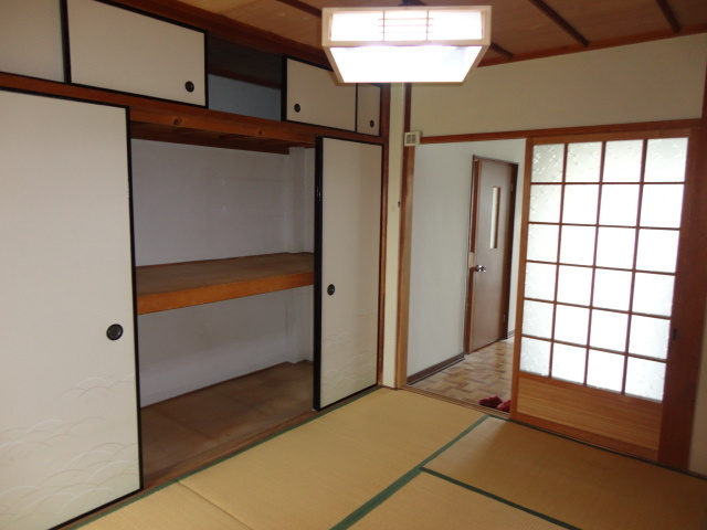 岡田ビルの内装