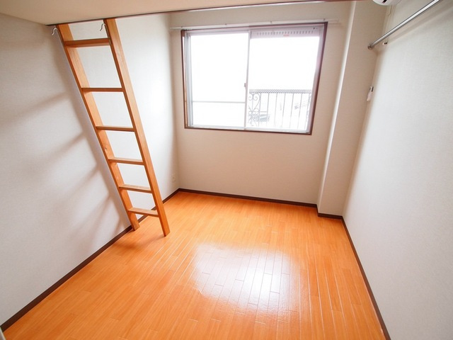 アドバンテージ21の内装