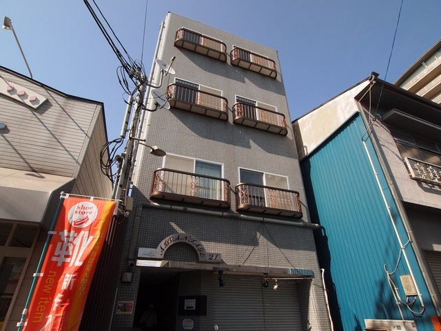 アドバンテージ21の外観