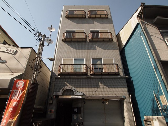 アドバンテージ21の外観