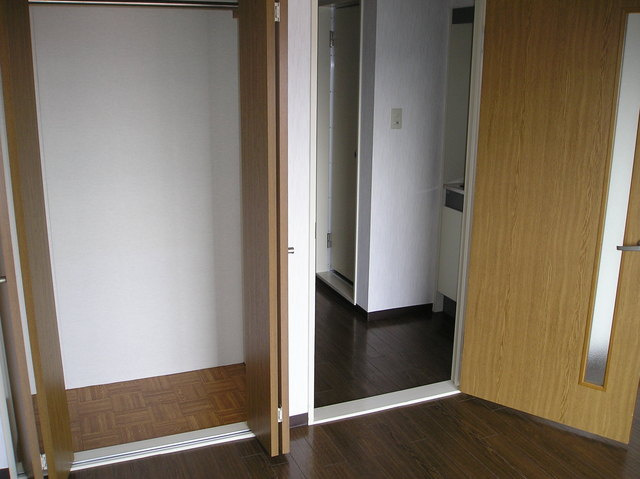 ヤマセン3番館の内装