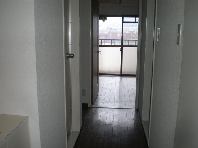 ヤマセン3番館の内装