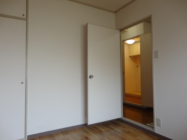 アーバンハイム郡山の寝室