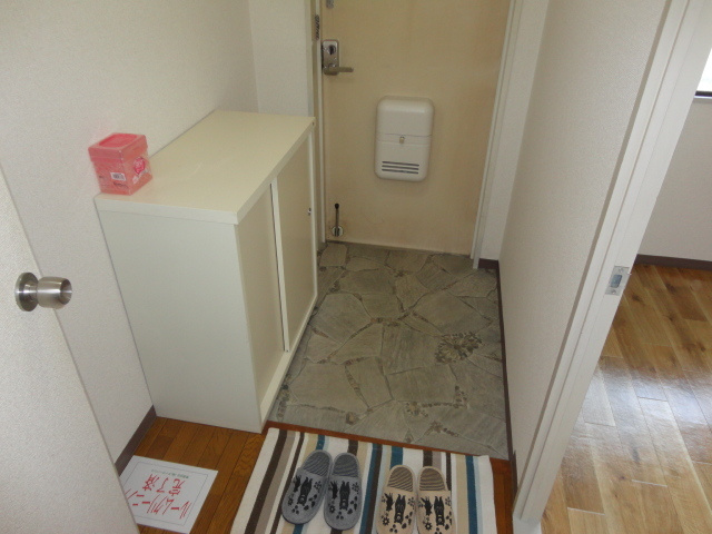 アーバンハイム郡山の玄関