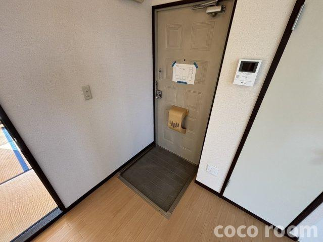 パナハイツ奈良の玄関