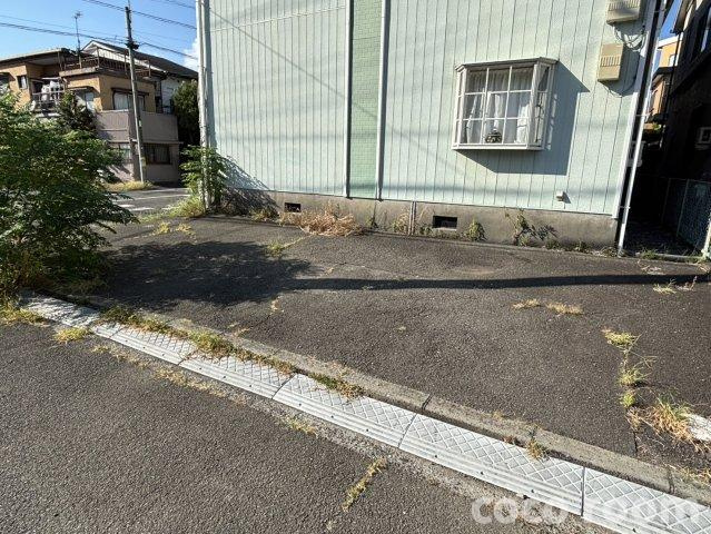 パナハイツ奈良の駐車場