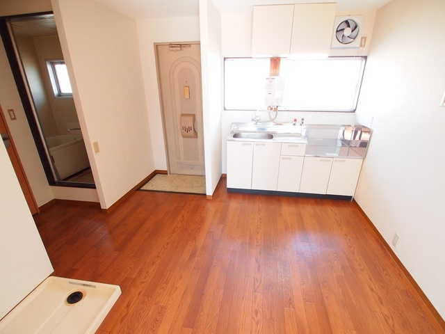 稲葉ハイツ1の居間・リビング