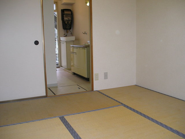 サザンヒル三郷の居間・リビング