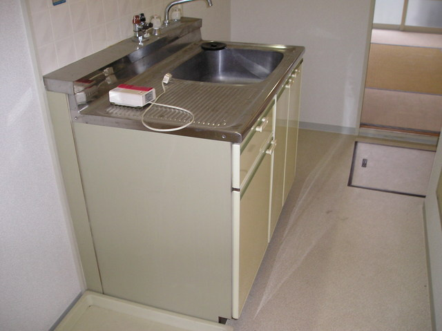 サザンヒル三郷のキッチン