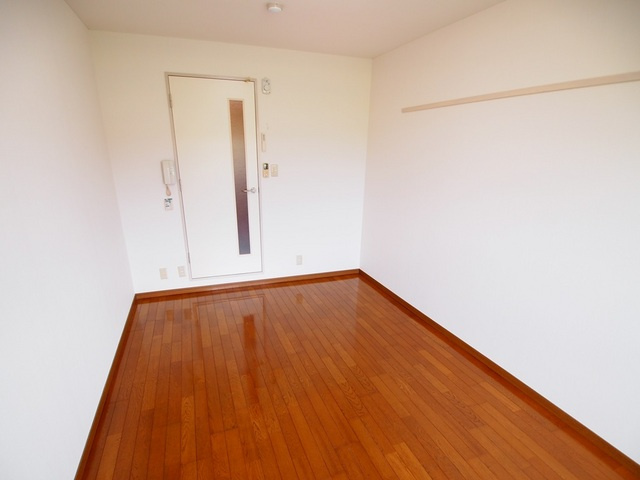 ラポール3の居間・リビング