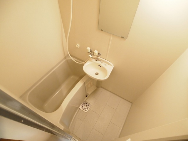 ラポール3の浴室