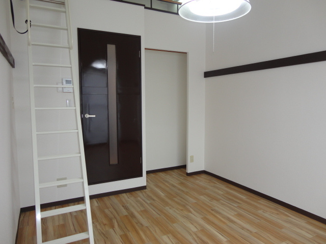 亀井参号館の内装