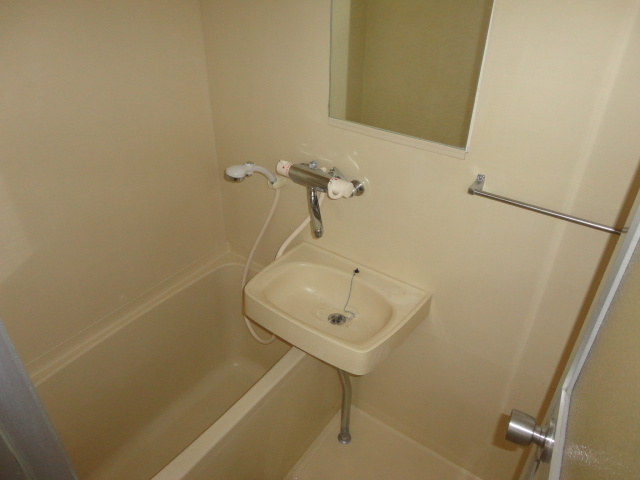 亀井参号館の浴室