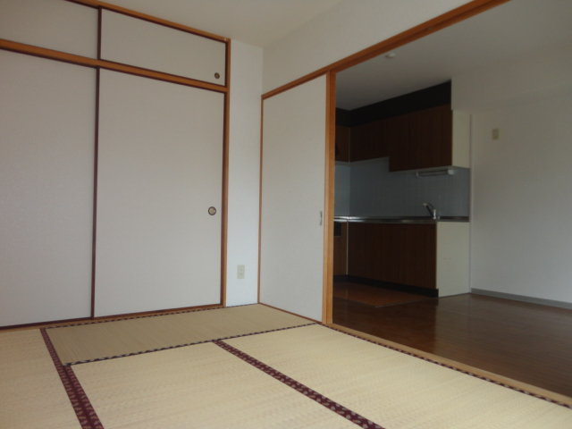 藤ハイツの内装