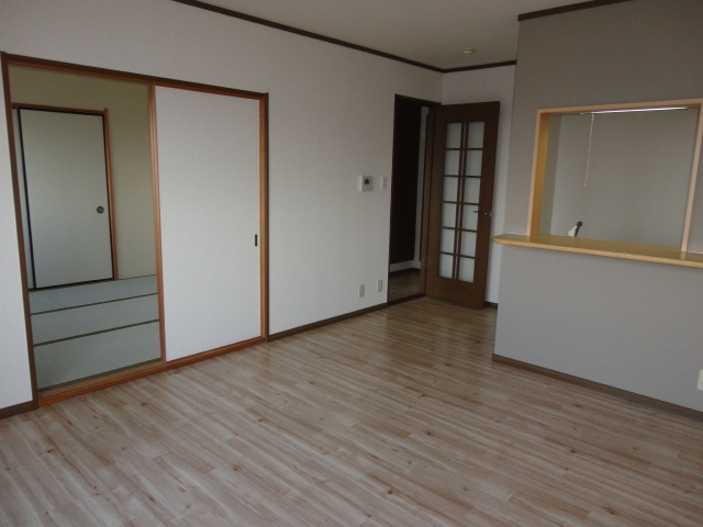 パセオみささぎ　Ｂ棟の居間・リビング