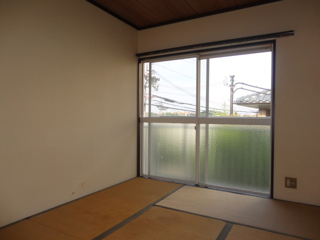 ハイツアノンの居間・リビング