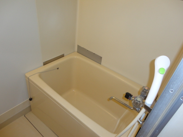 舟戸ハイツの浴室