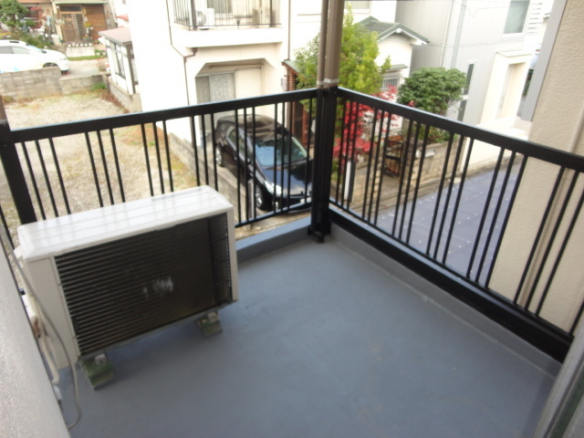 生駒郡斑鳩町龍田３丁目の一戸建てのバルコニー
