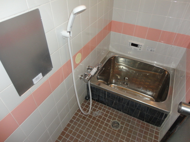 生駒郡斑鳩町龍田３丁目の一戸建ての浴室