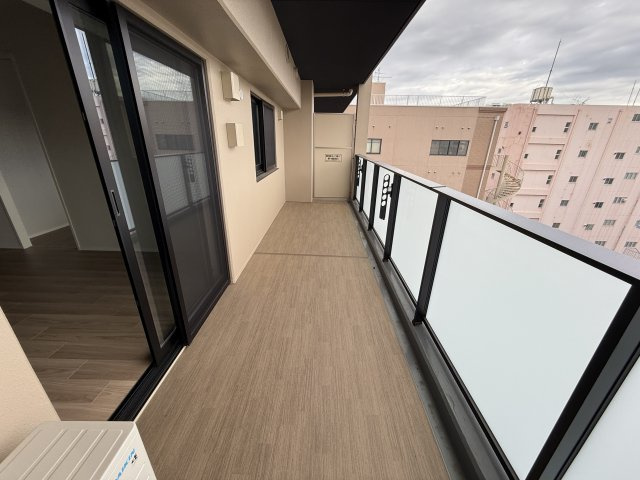 Refisia箕面船場のバルコニー