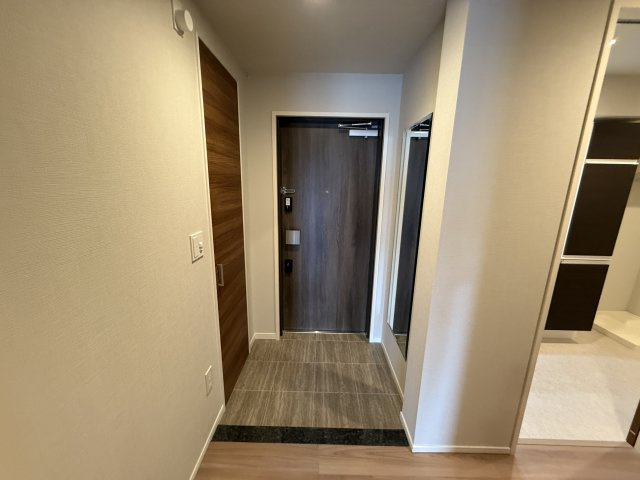 Refisia箕面船場の玄関