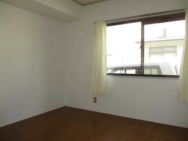 舟戸ハイツの寝室