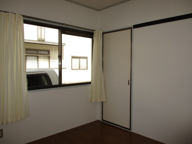 舟戸ハイツの寝室