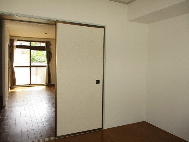 舟戸ハイツの寝室