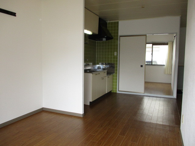 舟戸ハイツの居間・リビング