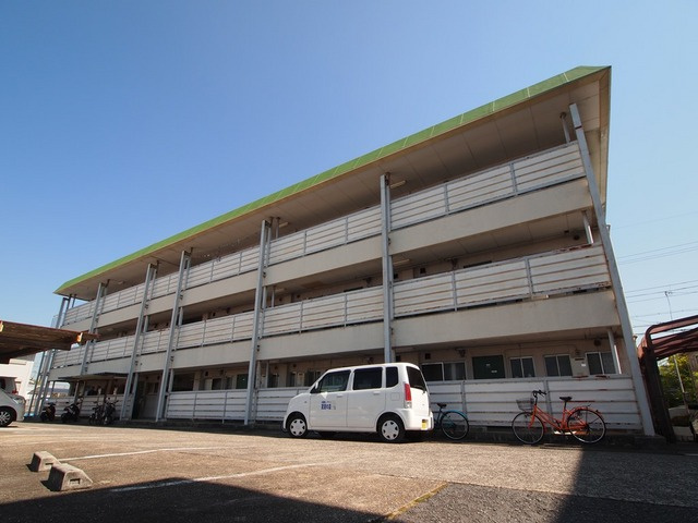 松井マンションの外観