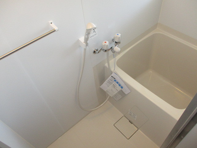 松井マンションの浴室