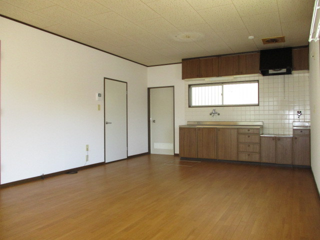 生駒郡三郷町立野南３丁目の一戸建ての居間・リビング