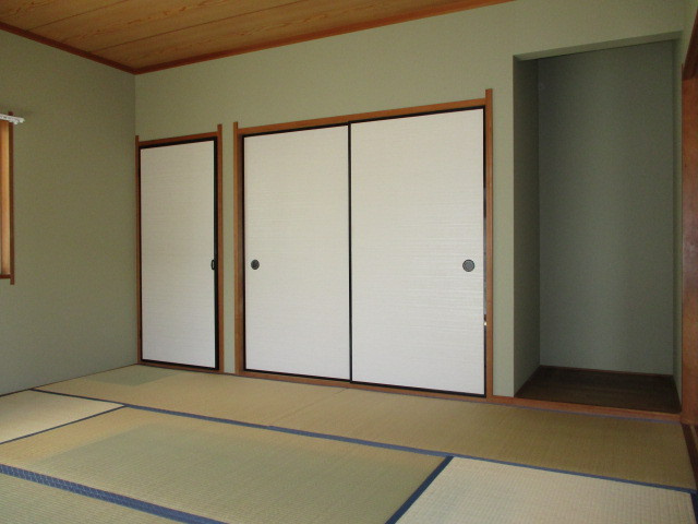 生駒郡三郷町立野南３丁目の一戸建ての居間・リビング