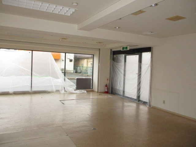 大和高田市神楽２丁目の店舗事務所の内装