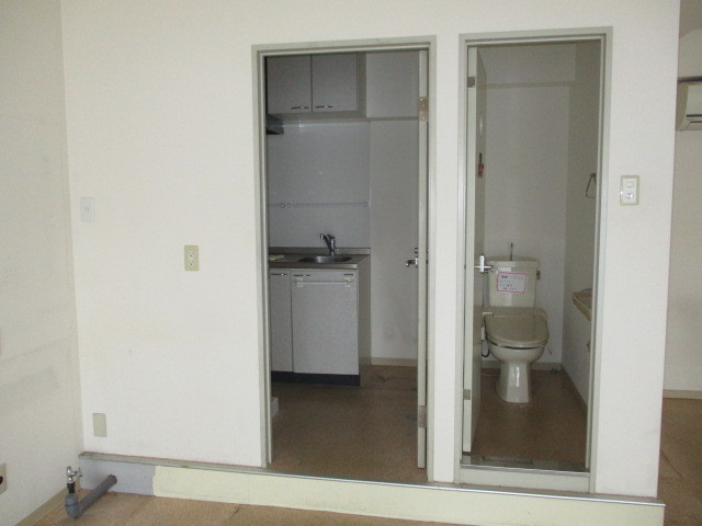 大和高田市神楽２丁目の店舗事務所の内装