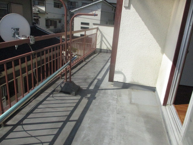 北葛城郡王寺町畠田５丁目の一戸建てのバルコニー