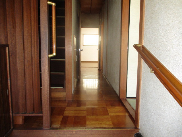北葛城郡王寺町畠田５丁目の一戸建ての玄関