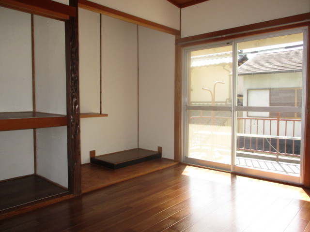 北葛城郡王寺町畠田５丁目の一戸建ての寝室