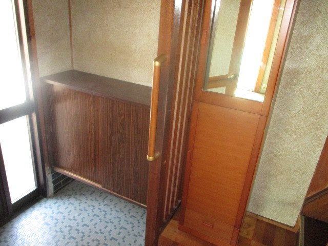 北葛城郡王寺町畠田５丁目の一戸建ての玄関