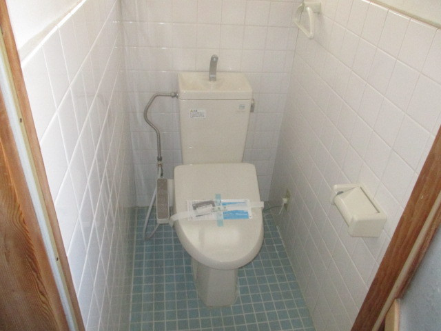 北葛城郡王寺町畠田５丁目の一戸建てのトイレ