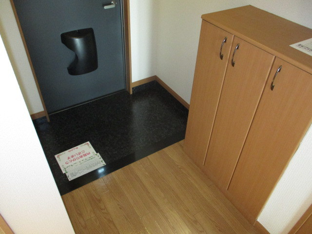 エクセル・パレスの玄関