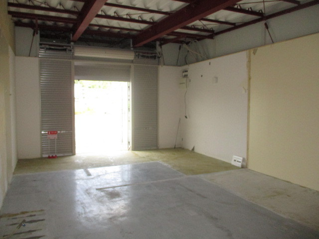 北葛城郡王寺町畠田４丁目の店舗事務所の内装