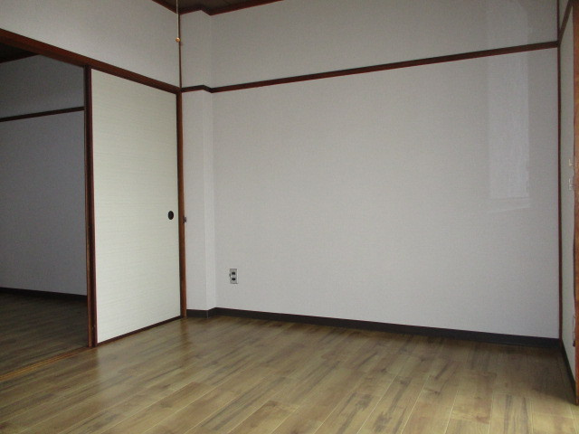 松井マンション2号棟の寝室